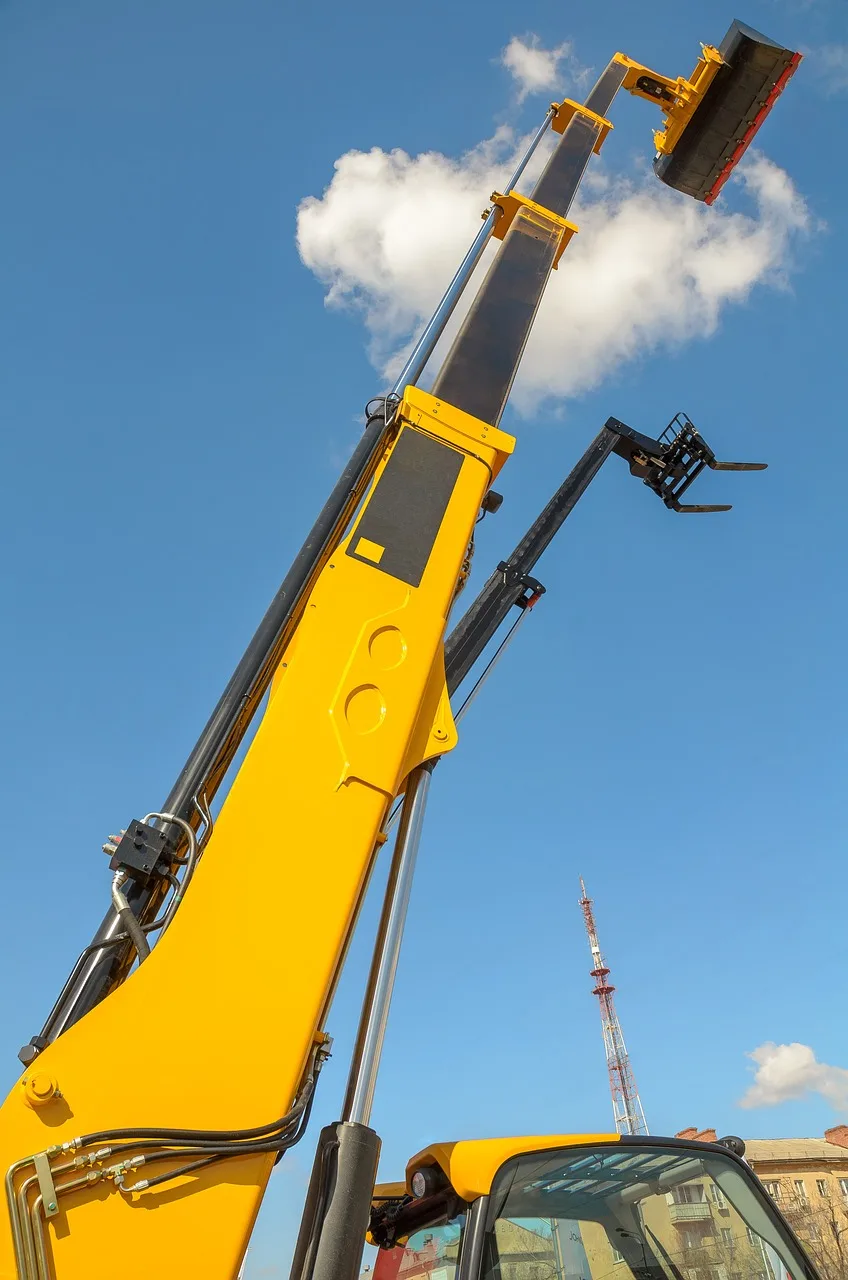 Mobile crane with a forks attachment for lifting work